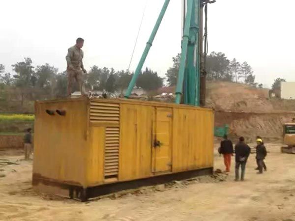 三江如何判断水冷式机油散热器密封件是否需要更换？
